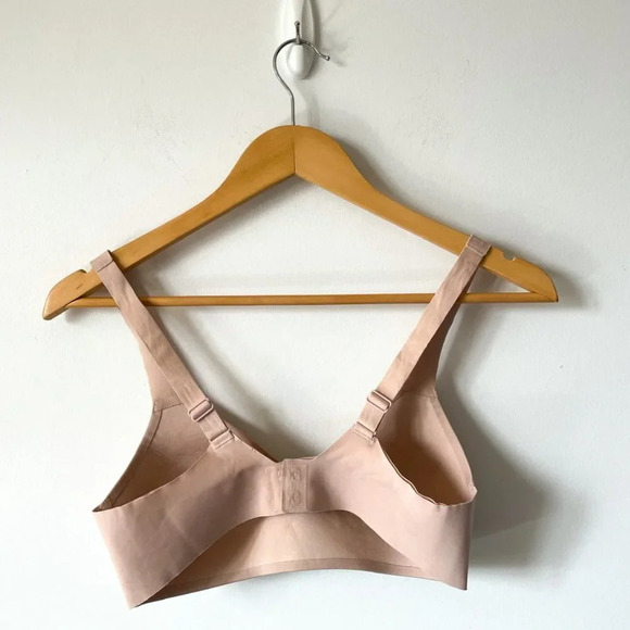 Lululemon Hold True  Lightweight Soft Bra Nude Beige Misty Shell 32B - Picture 5 of 7